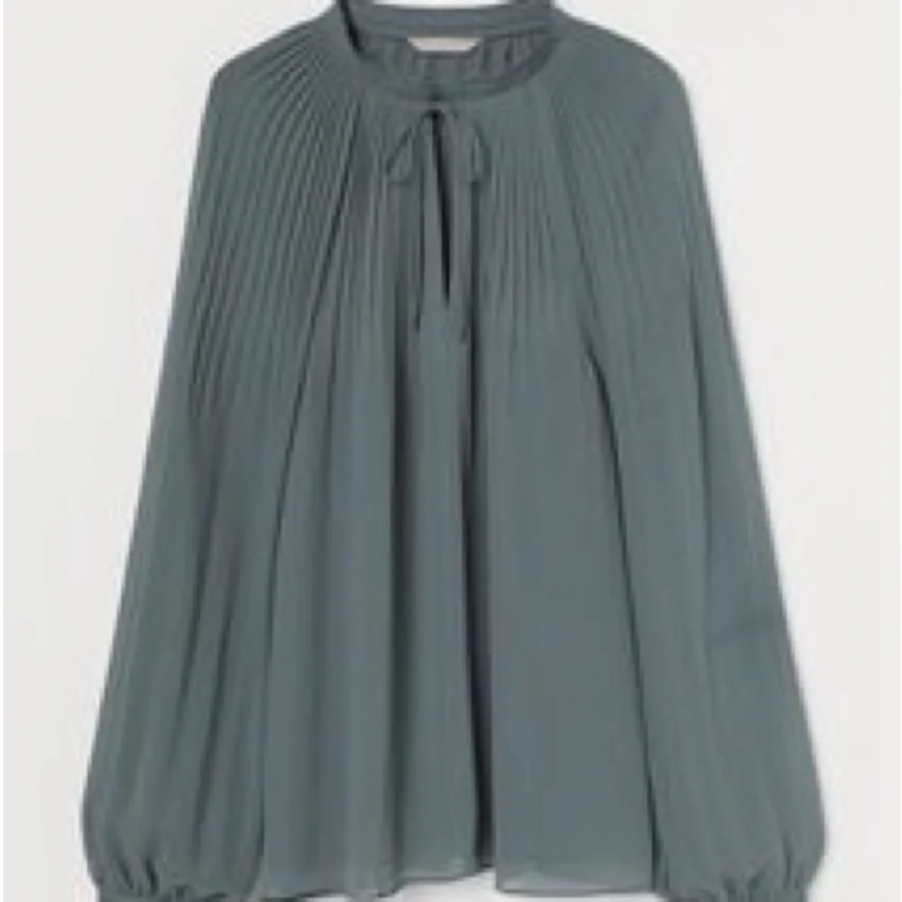 H&M Women's Top - Picture 8 of 8